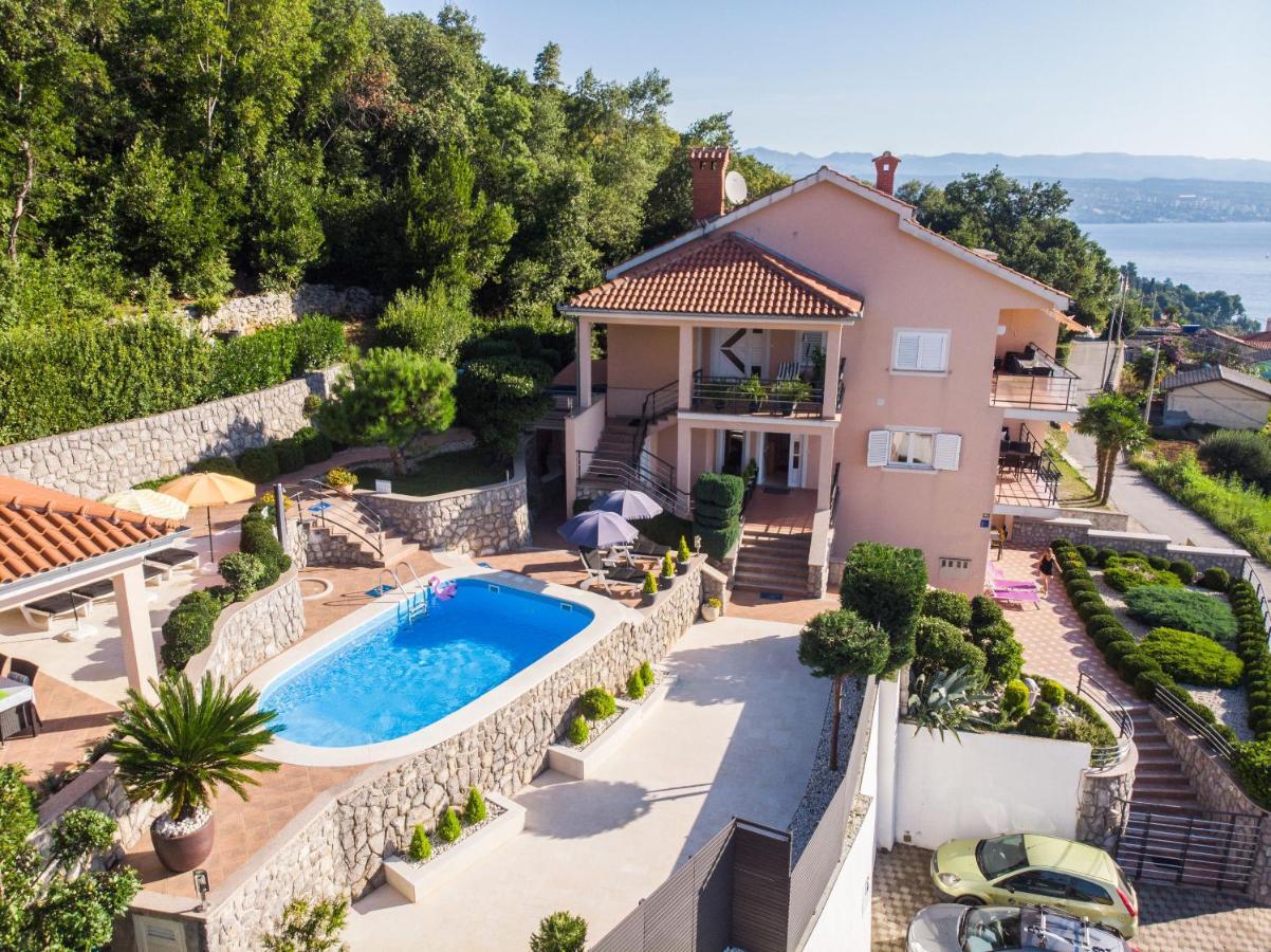 Apartments Villa Adore Ičići エクステリア 写真