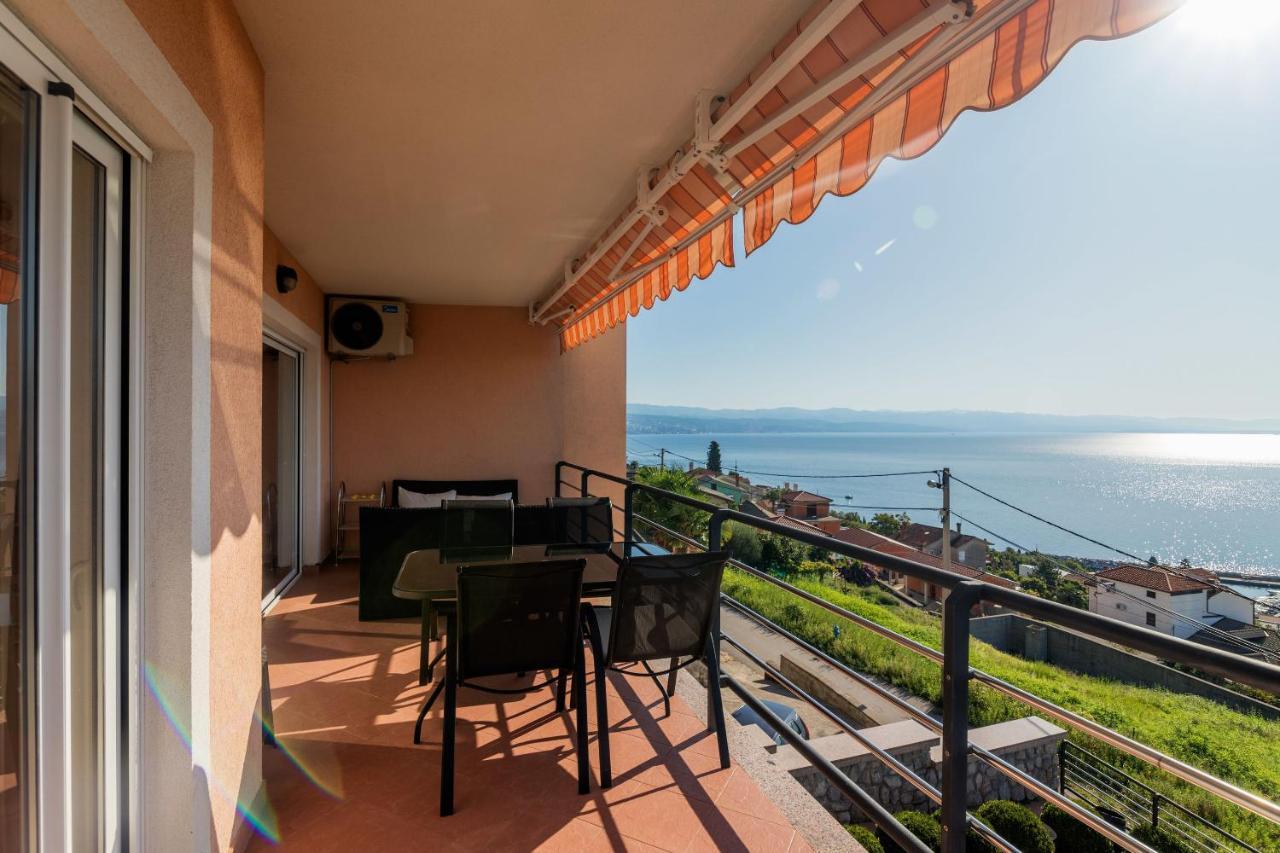 Apartments Villa Adore Ičići エクステリア 写真
