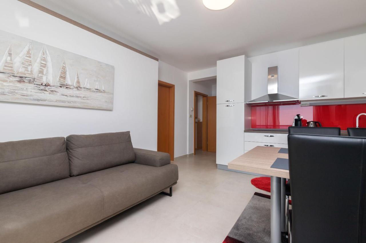 Apartments Villa Adore Ičići エクステリア 写真
