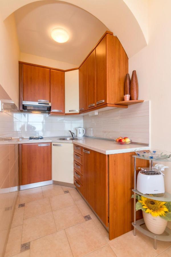 Apartments Villa Adore Ičići エクステリア 写真