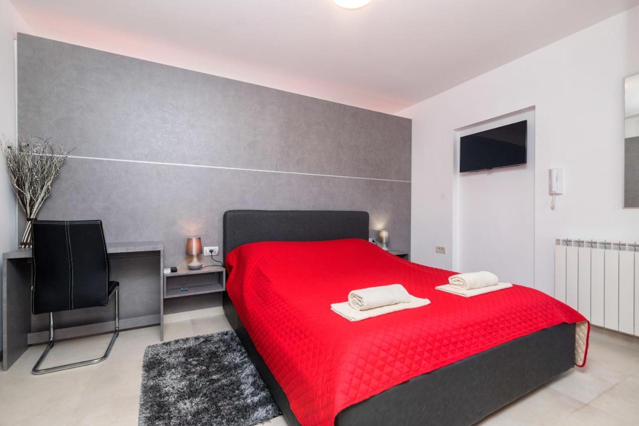 Apartments Villa Adore Ičići エクステリア 写真