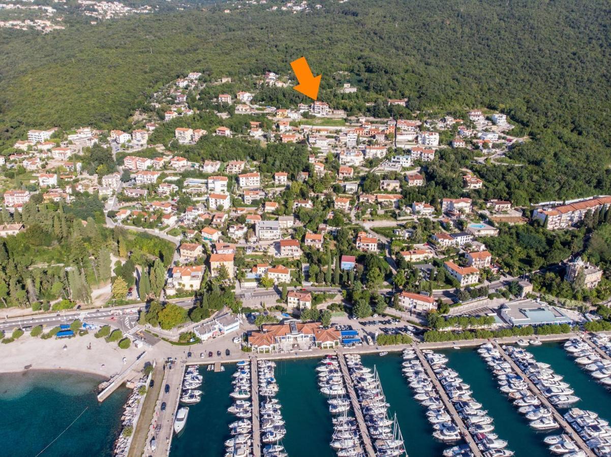 Apartments Villa Adore Ičići エクステリア 写真