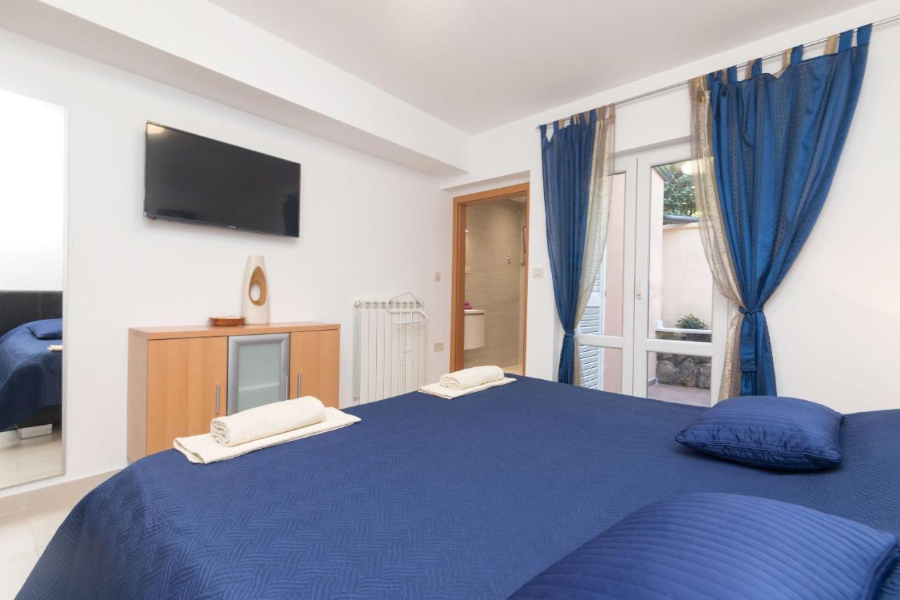 Apartments Villa Adore Ičići エクステリア 写真