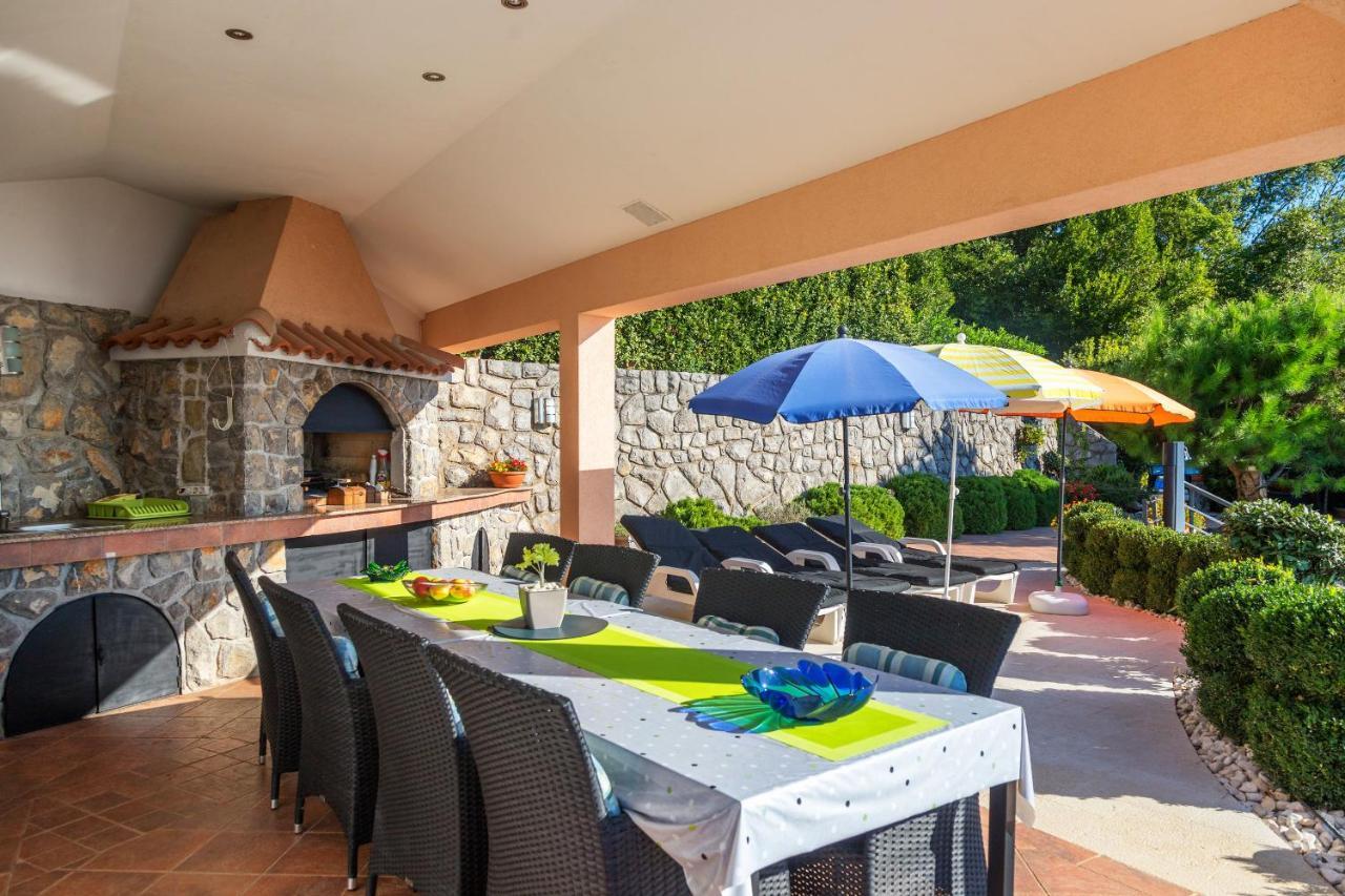 Apartments Villa Adore Ičići エクステリア 写真