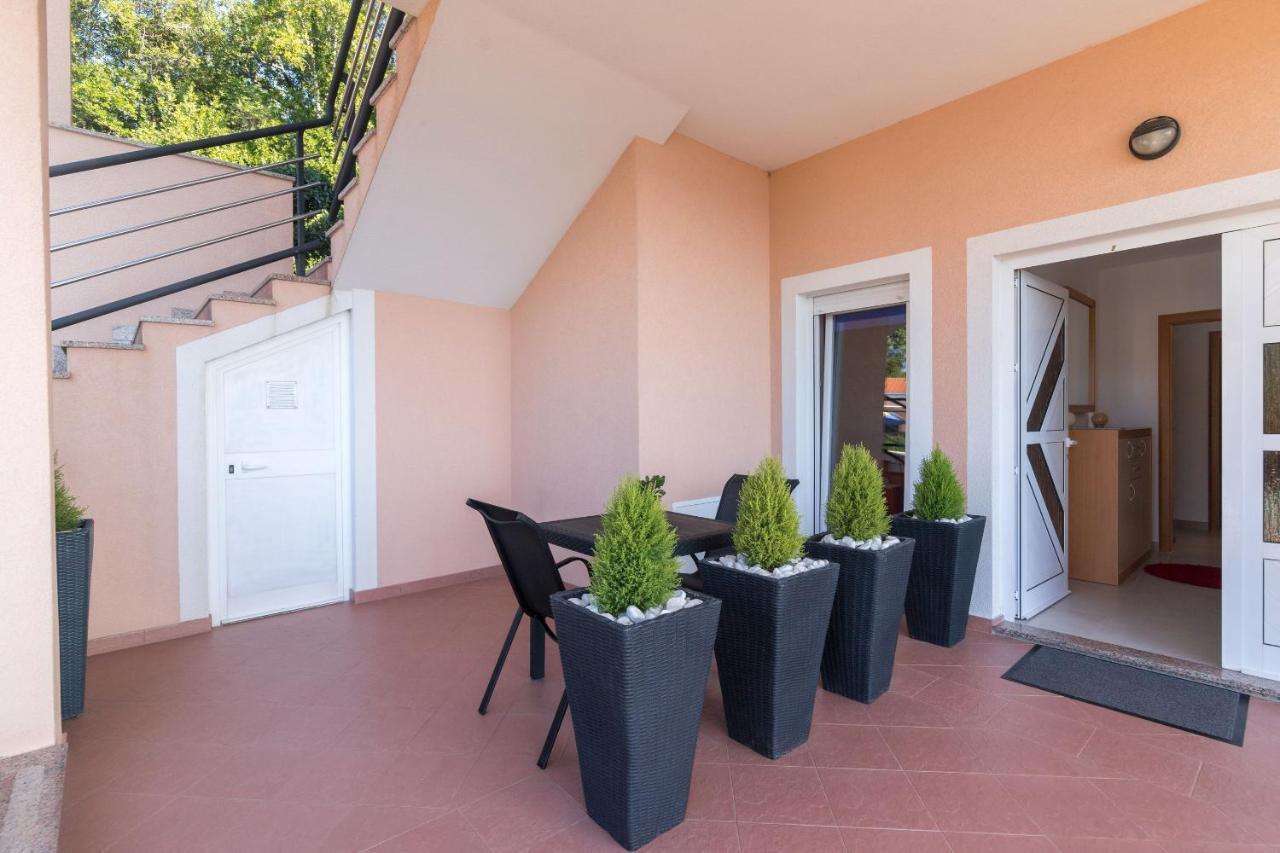 Apartments Villa Adore Ičići エクステリア 写真