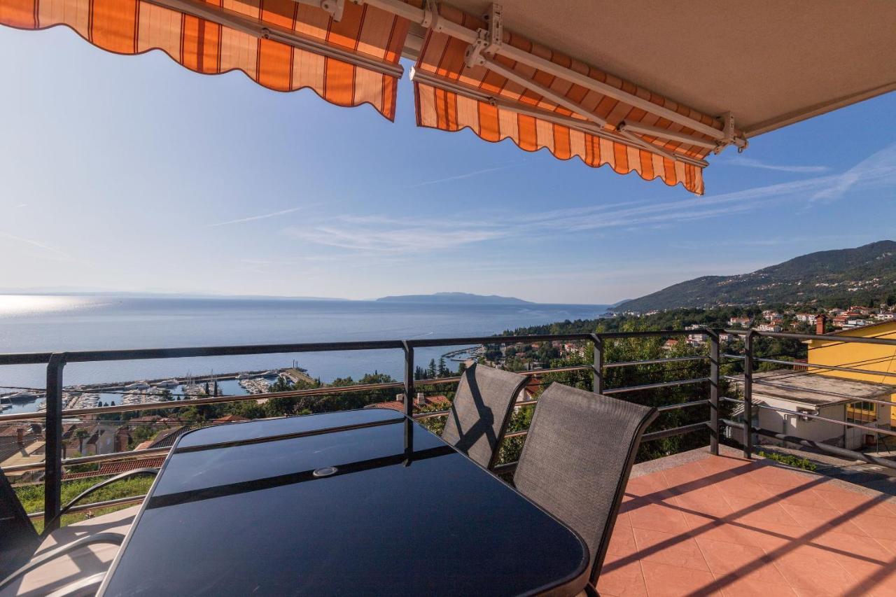 Apartments Villa Adore Ičići エクステリア 写真